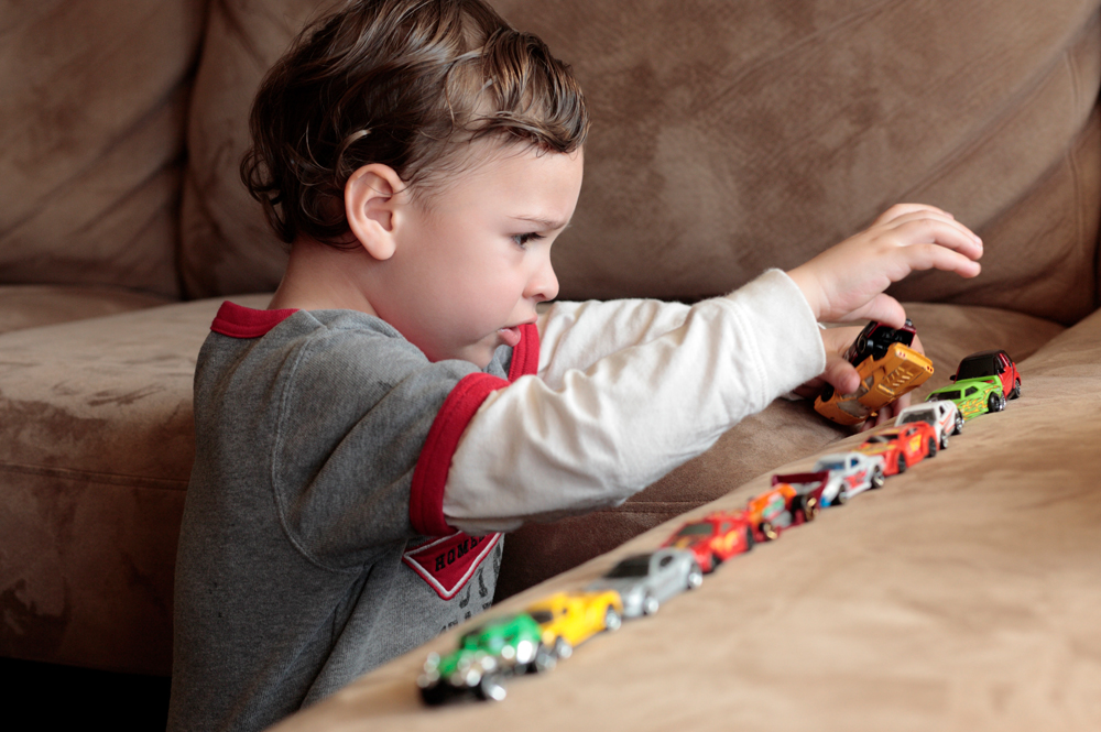 Аутизм у детей: причины, клинические проявления, лечение